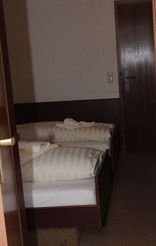 Einfelder Hof Garni Hotel Neumünster Buitenkant foto