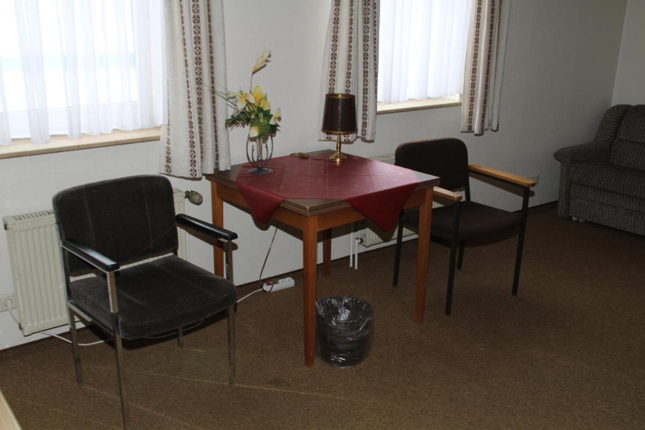 Einfelder Hof Garni Hotel Neumünster Kamer foto