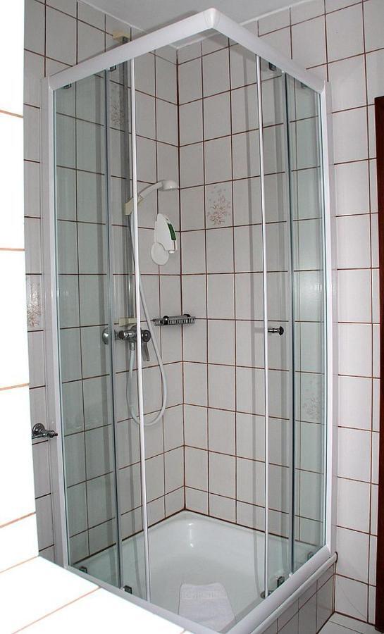 Einfelder Hof Garni Hotel Neumünster Kamer foto